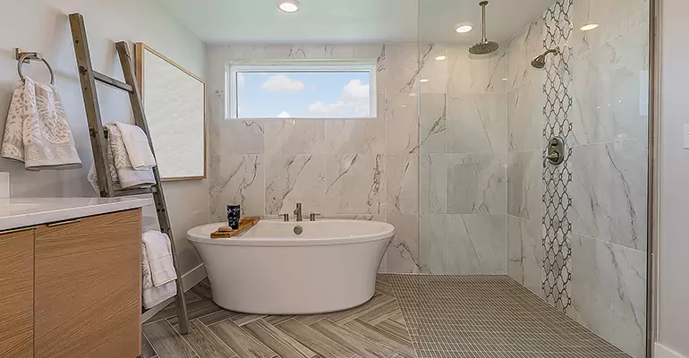 Luxury Master Bath Designs in Hampton